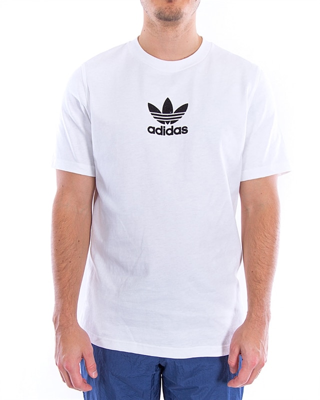 Adidas t shirt vit online