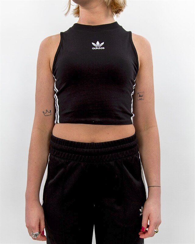 cy4745 adidas