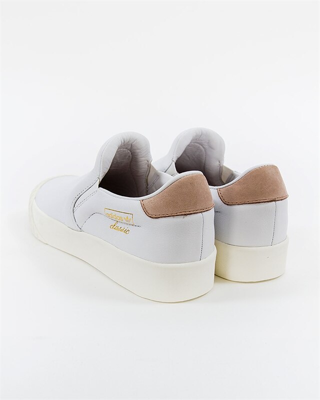 Adidas original everyn slip on sneakers in white store