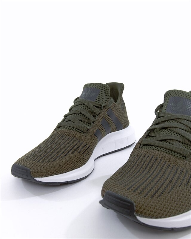 adidas Originals Swift Run CG6167 Gron Sneakers Skor Footish