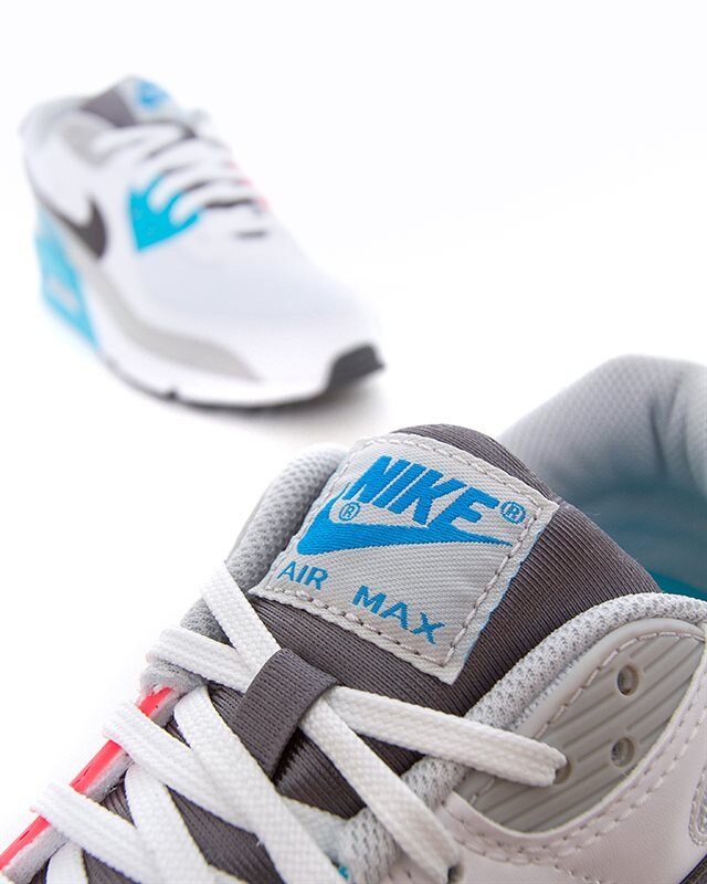 [美品] AIR MAX 90ナイキ エアマックス 90　CV8839-100 美品] AIR MAX 90ナイキ エアマックス 90 CV8839-100 - メルカリ