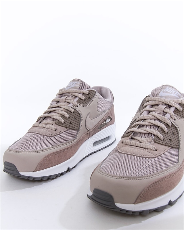 Nike Air Max 90 Essential AJ1285 204 Brun Sneakers Skor Footish