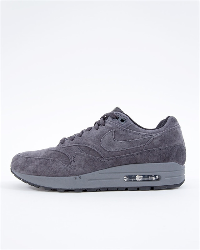 Nike Mike Air Max 1 Premium | 875844 010 | Svart | Sneakers | Skor | Footish Nike Mike Air Max 1 Premium | 875844 010 | Svart | Sneakers | Skor | Footish