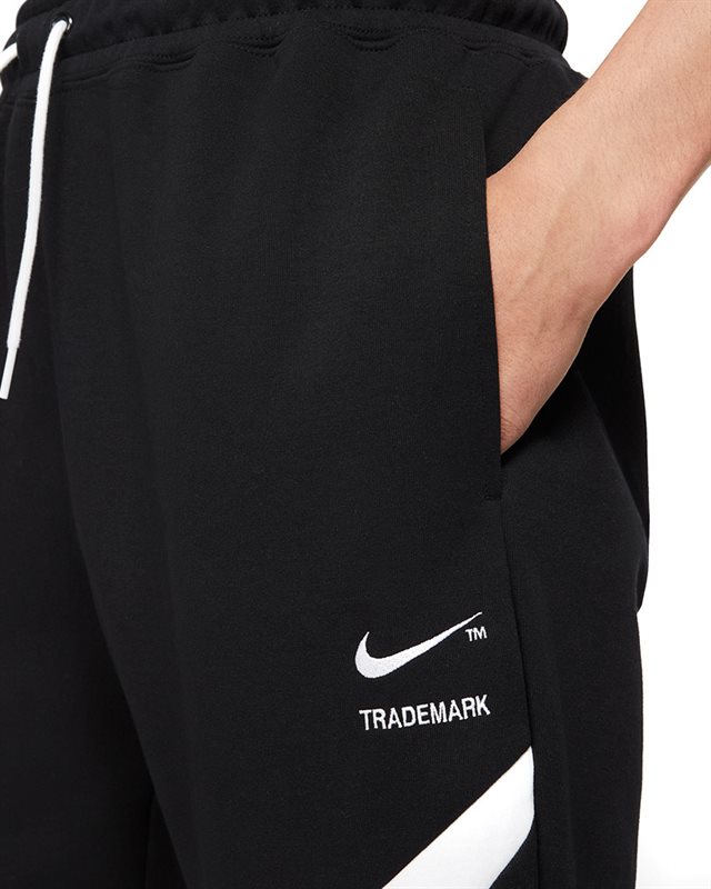 Nike Sportswear Swoosh Tech Fleece Pant DH1023 010 Schwarz Kleidung Footish