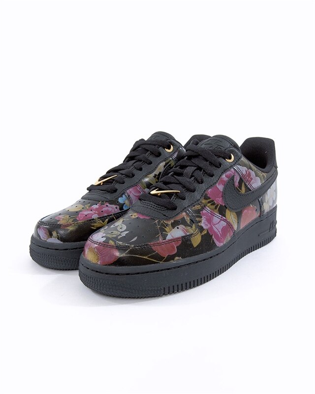 Nike Wmns Air Force 1 07 LXX AO1017 002 Svart Sneakers Skor Footish