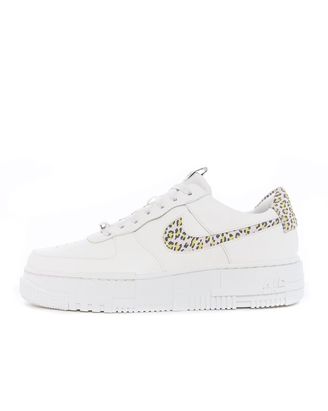 Nike Wmns Air Force 1 PIXEL SE (DH9632-101)