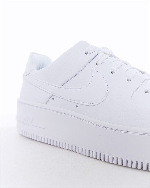 nike air force 1 sage low blanco
