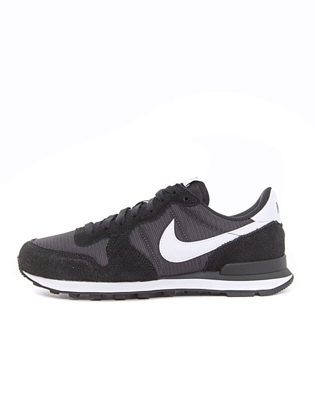 Nike Wmns Internationalist (DR7886-001)