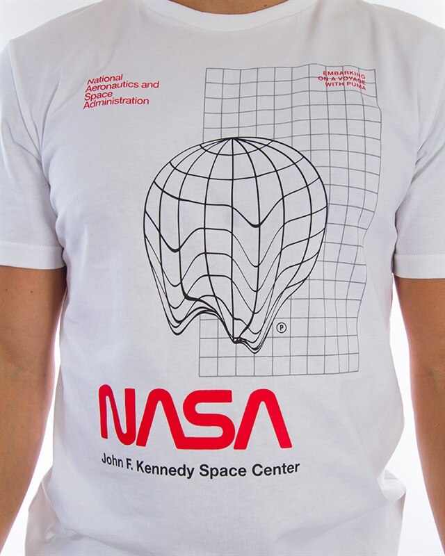 Puma X Space Agency Tee | 597134 02 | Vit | Kläder | Footish Puma X Space Agency Tee | 597134 02 | Vit | Kläder | Footish
