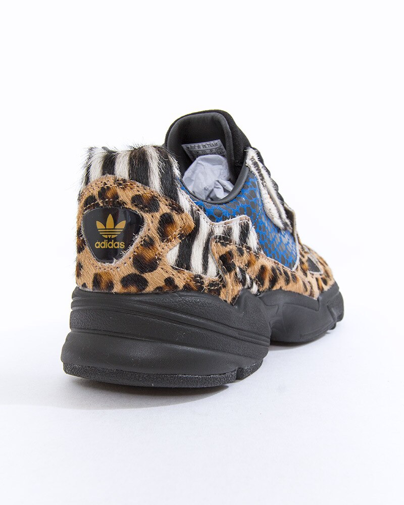 F37016 adidas Originals Falcon W | F37016 | Vit | Sneakers | Skor | Footish