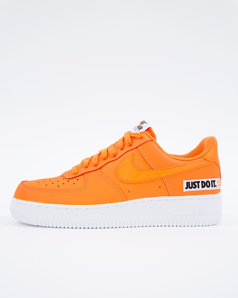 Nike Air Force 1 07 LV8 JDI Leather BQ5360 800 Orange Sneakers Skor Footish