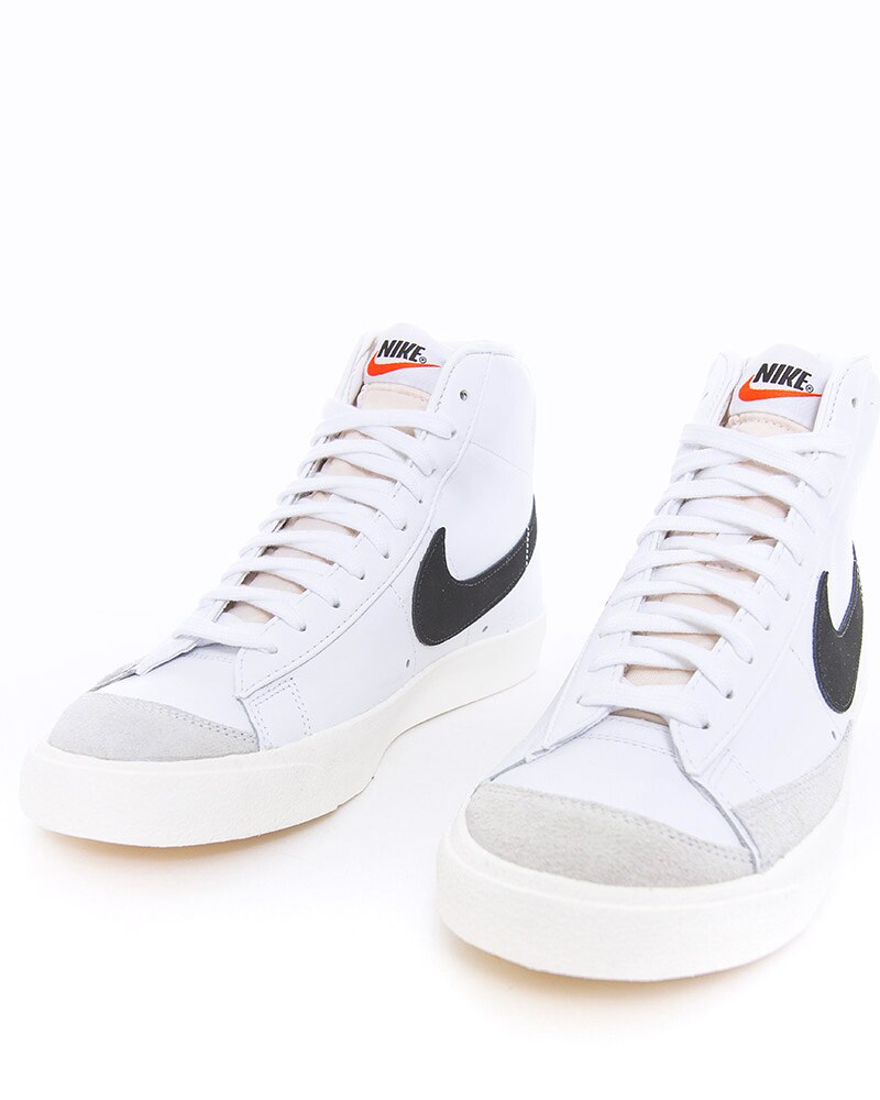 nike blazer bq6806 100