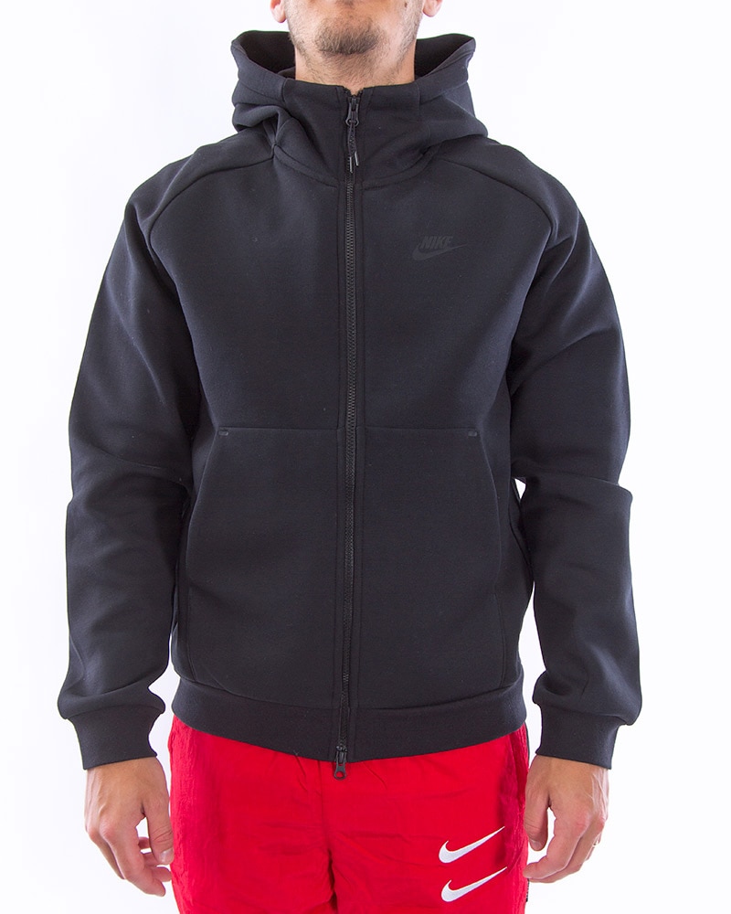 Nike NSW Winter Fleece Hoodie | BV3701-010 | Svart | KlÃ¤der | Footish