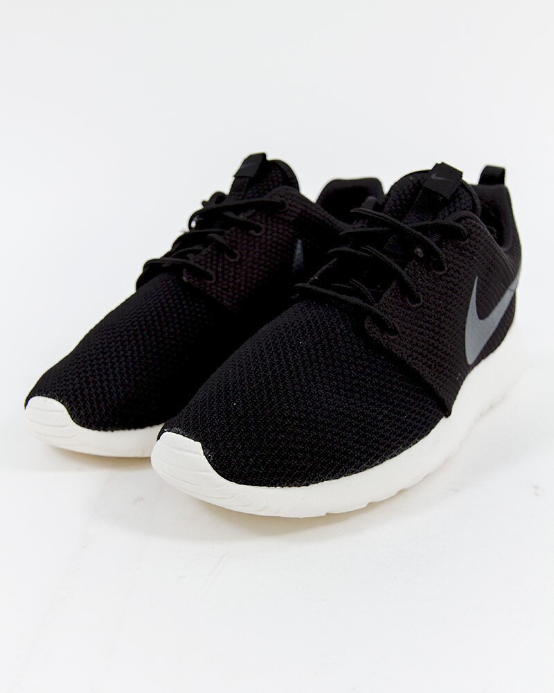 511881 nike