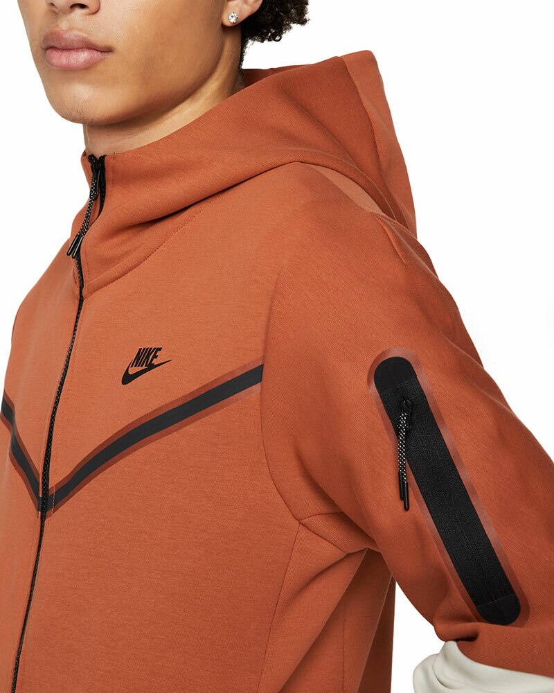 nike tech sale uk